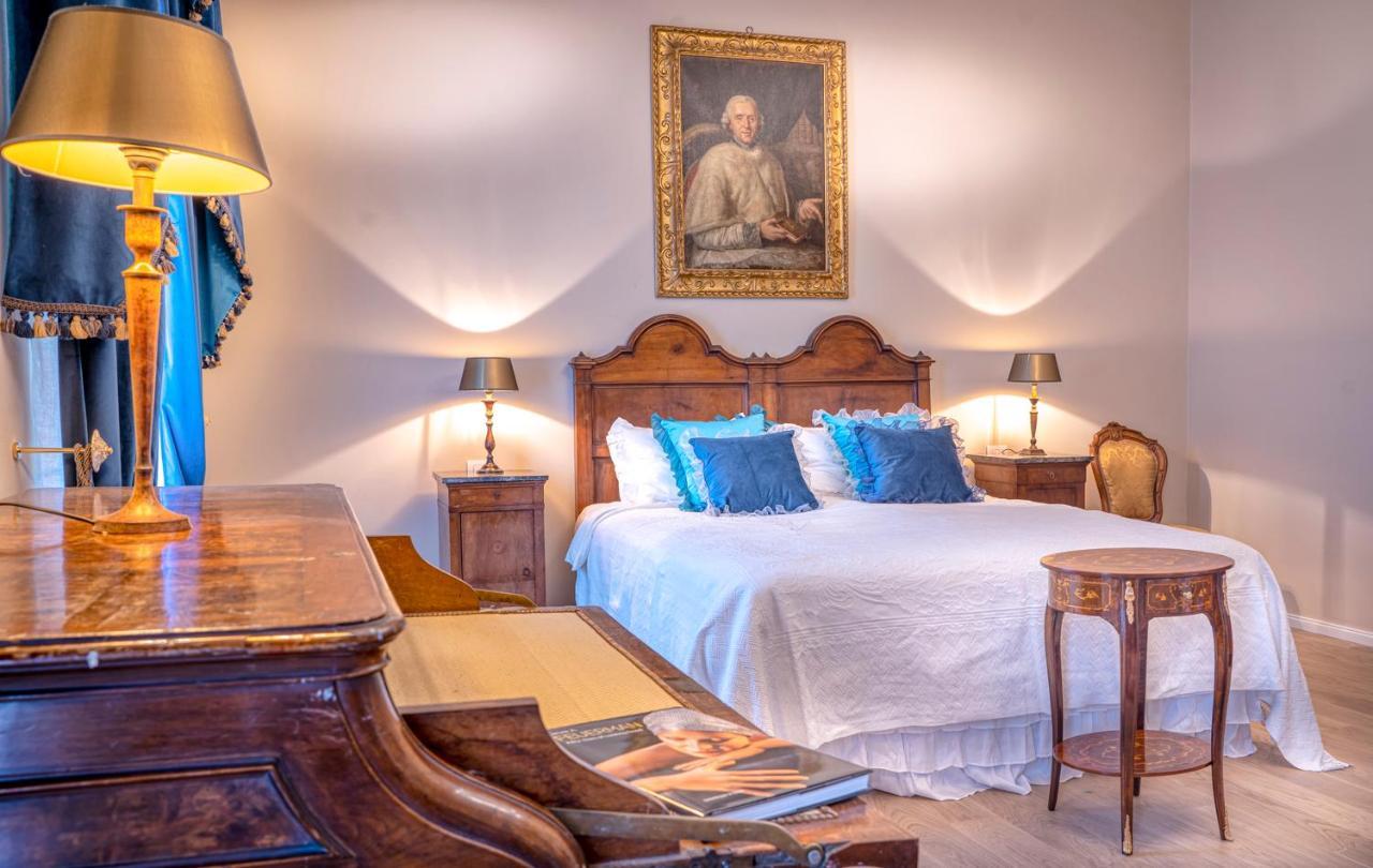 Palazzo Cavagna Sangiuliani Alojamento de Acomodação e Pequeno-almoço